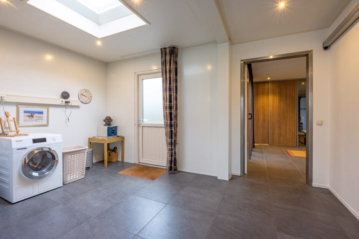 Photo 16 of Frederik Hendrikstraat 25