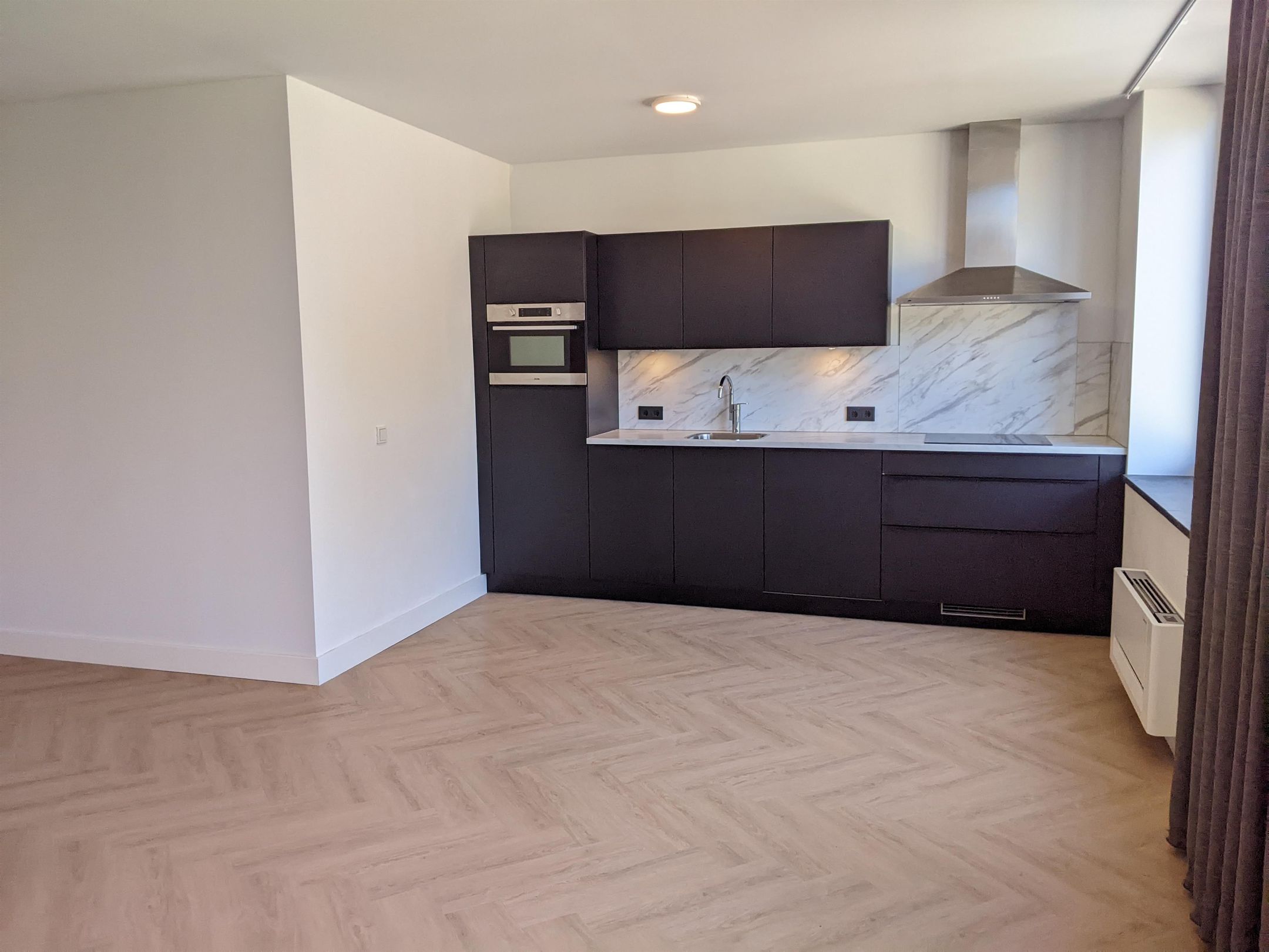 Foto 3 van Veldhovenring 37-03