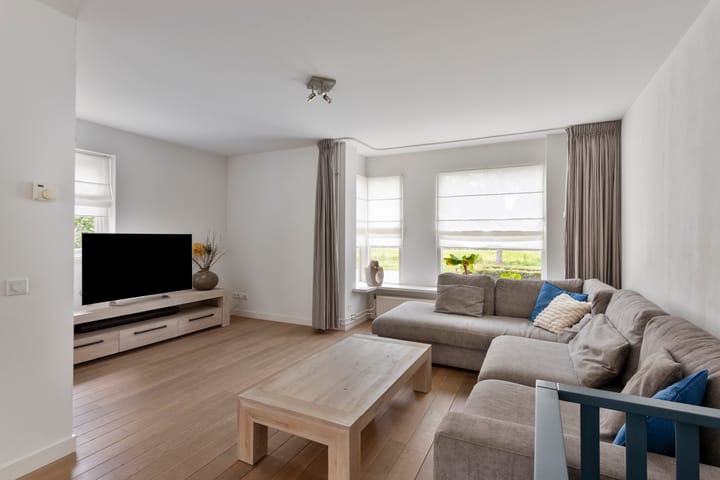 Foto 12 van Wijst 73