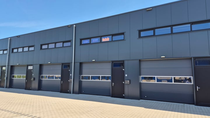 Eeser Hout 10-P