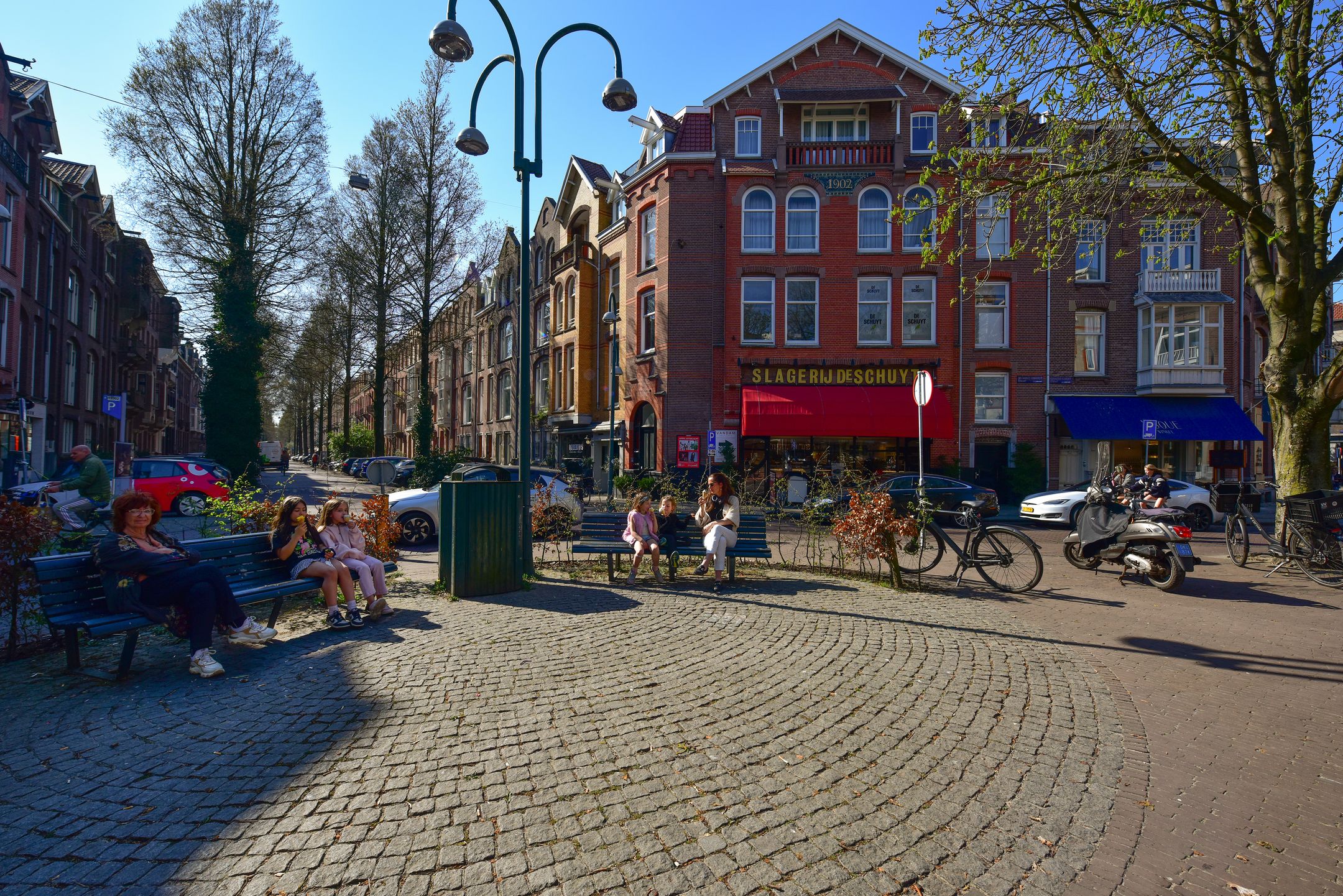 Photo 24 of Valeriusstraat 74-H