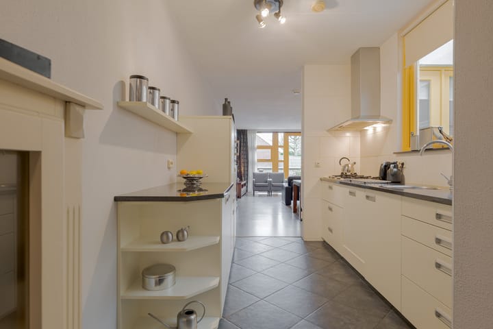 Foto 10 van Wouwstraat 48