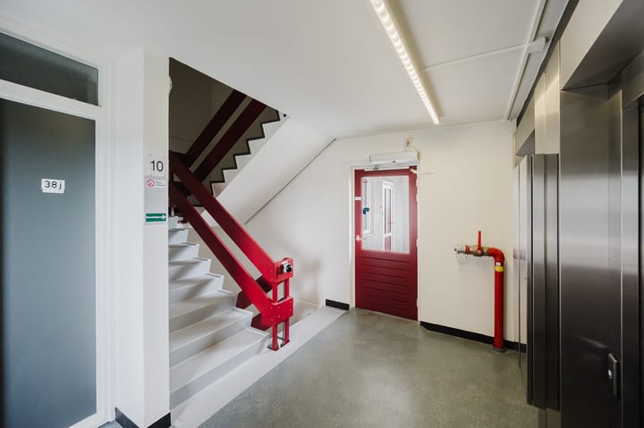 Photo 7 of Akeleistraat 30-J