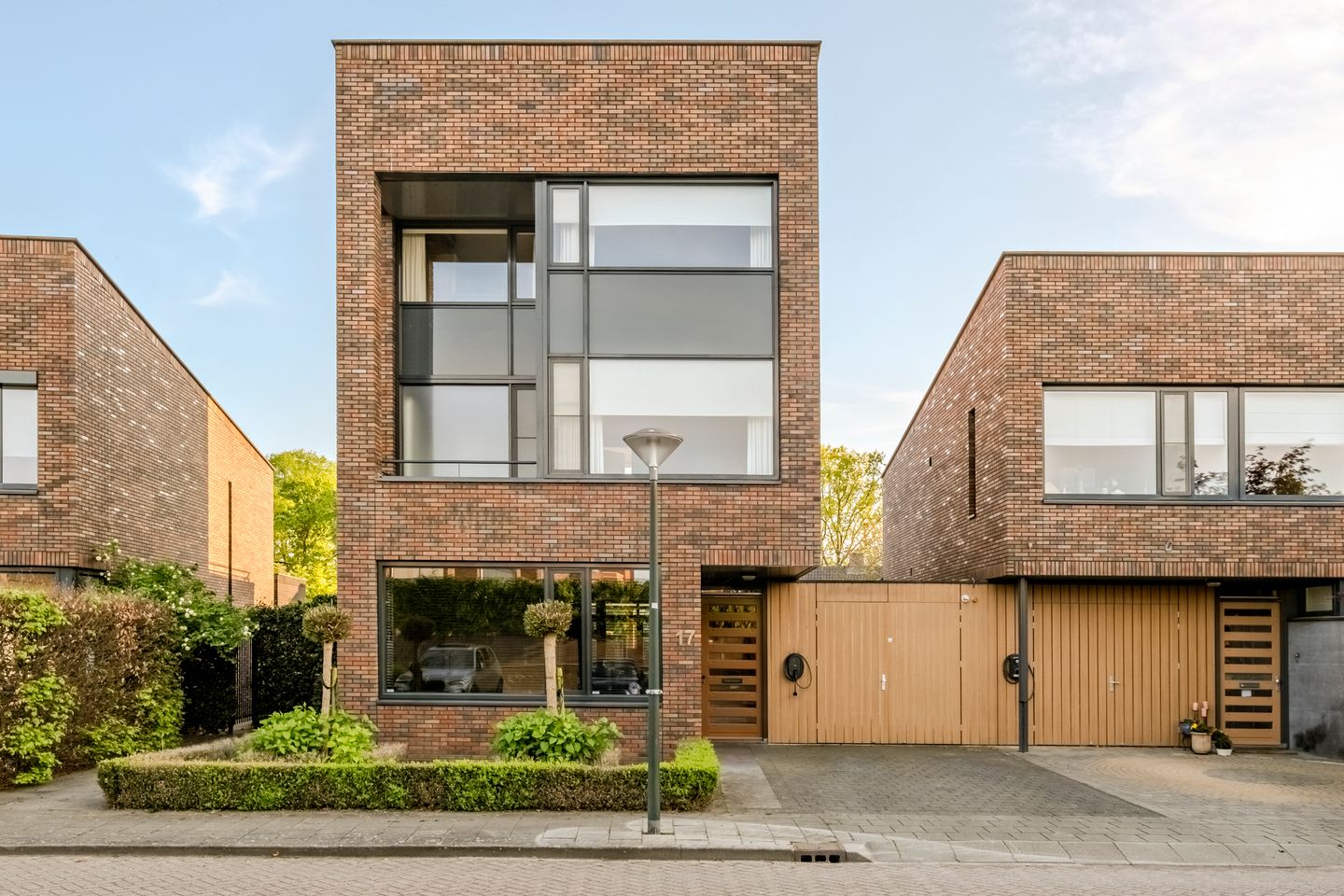 Photo 5 of Peregrijn 17