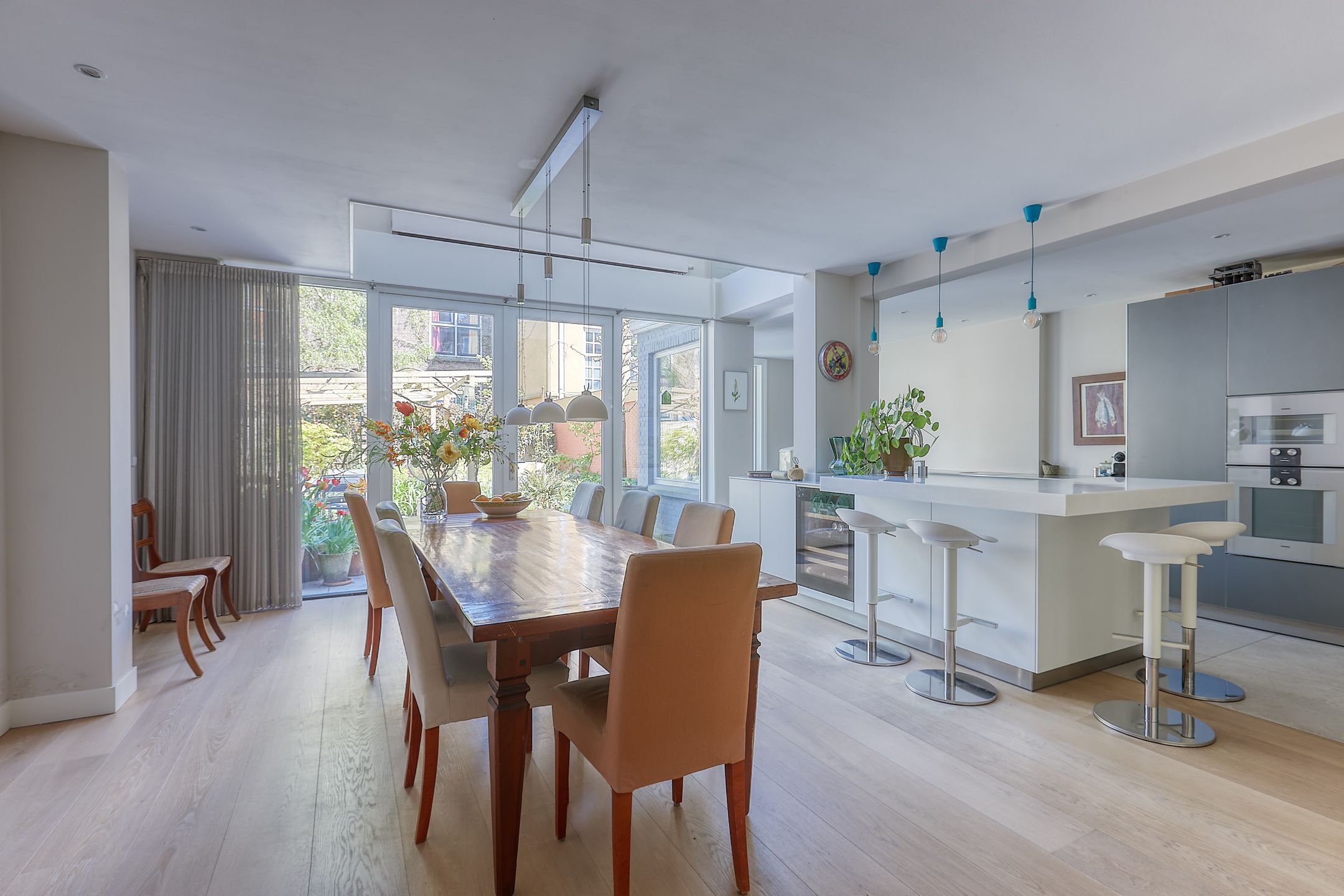 Photo 3 of De Ruijterstraat 69