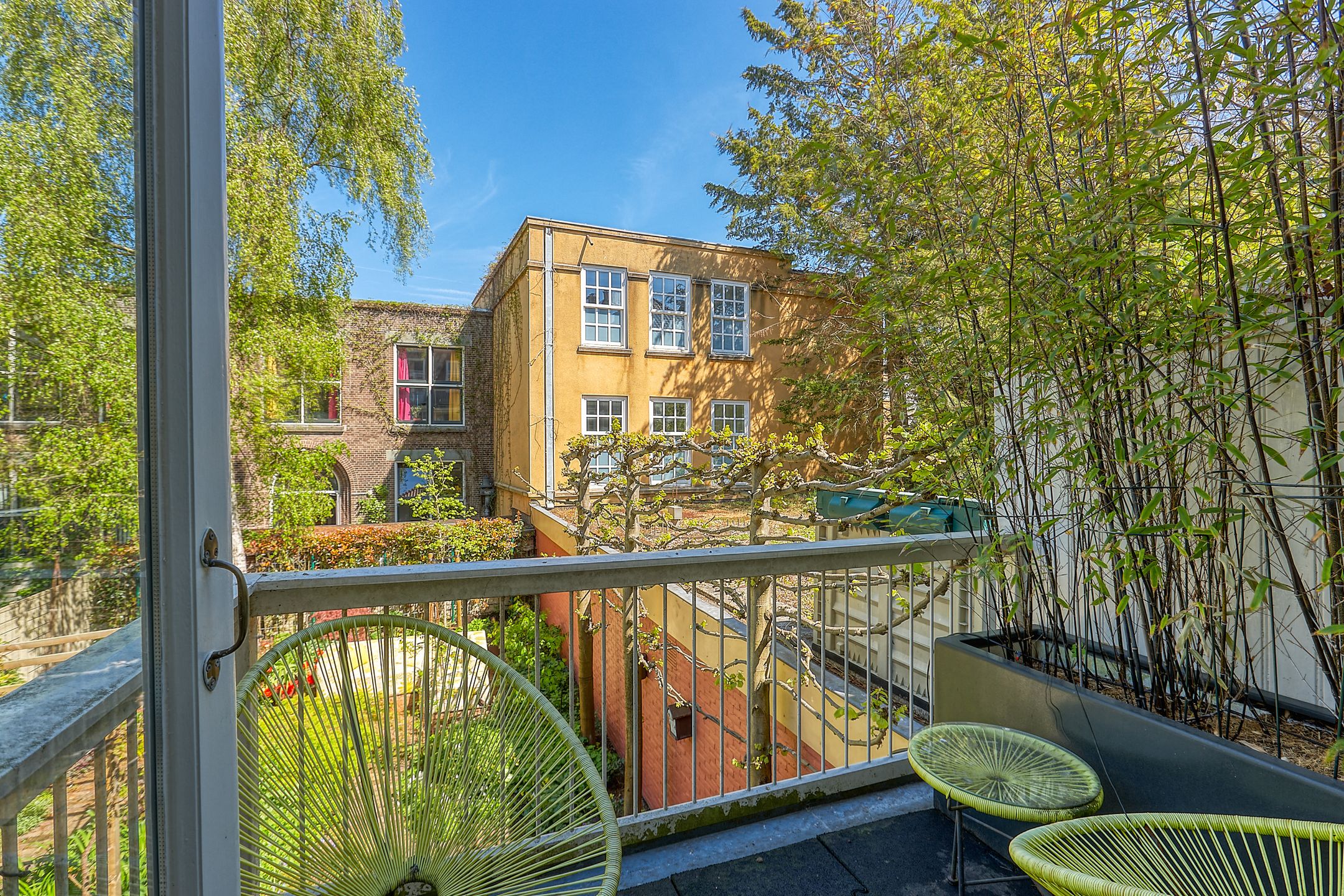 Photo 18 of De Ruijterstraat 69