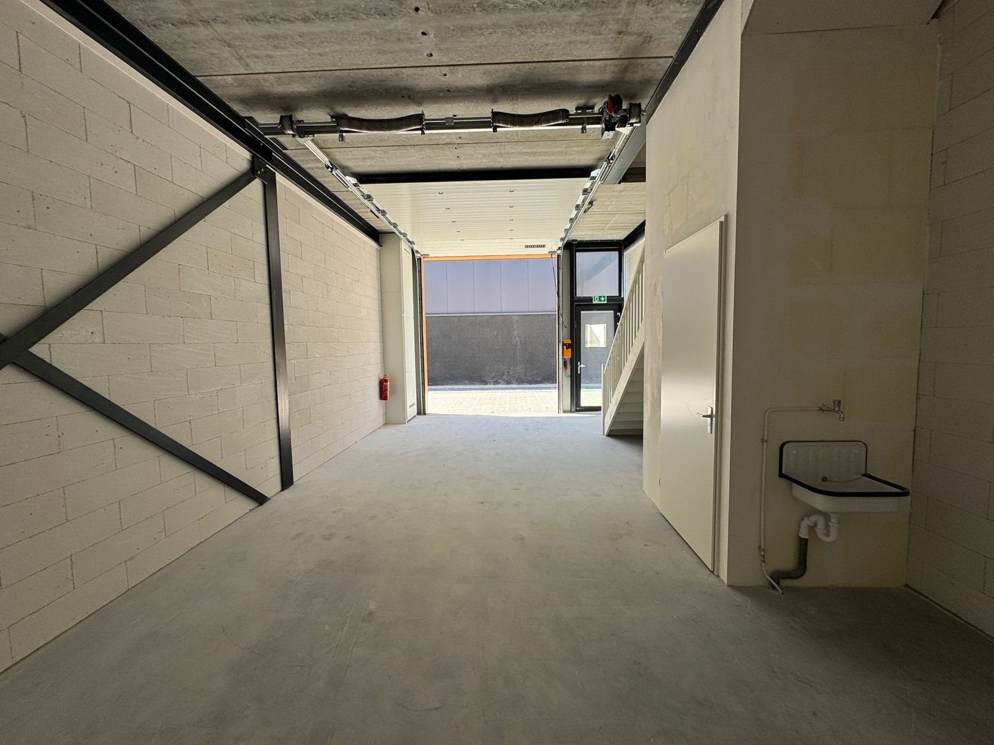 View photo 5 of Friezenstraat 12-F