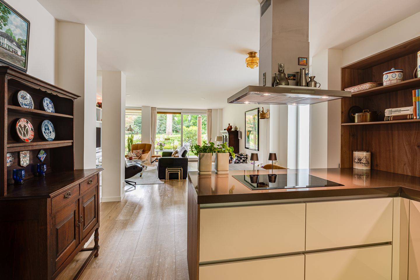 Photo 5 of Wilhelminalaan 3-H