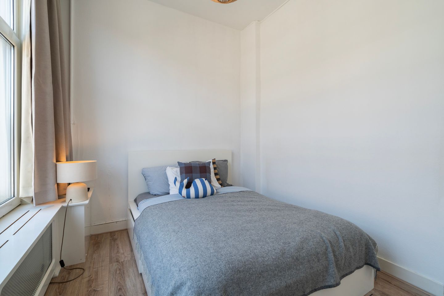 Foto 14 van De Vriesstraat 39