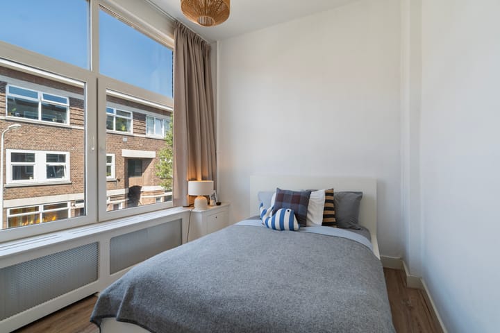 Foto 15 van De Vriesstraat 39