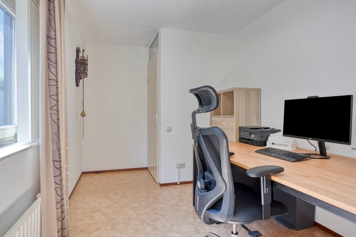 Foto 39 van Sara Burgerhartstraat 31