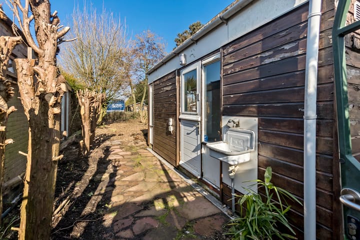 Photo 4 of Westvlietweg 10-68