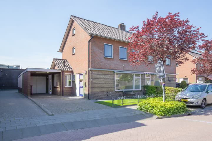 Koningin Emmastraat 3