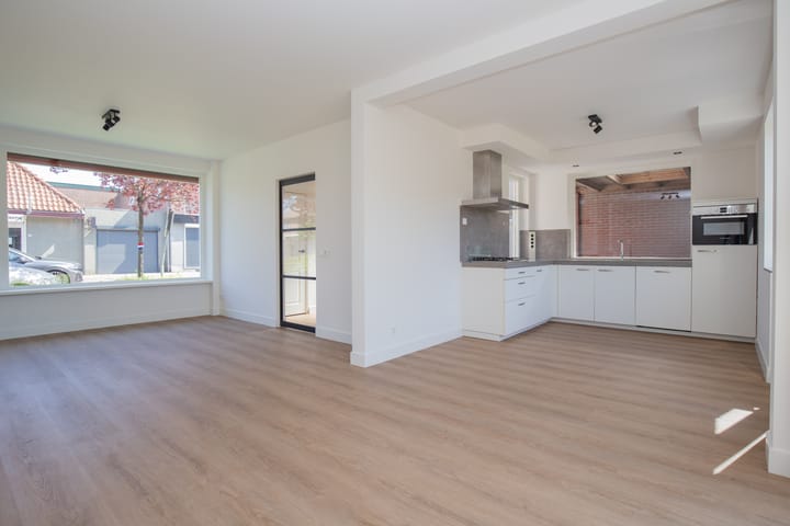 Foto 2 van Koningin Emmastraat 3