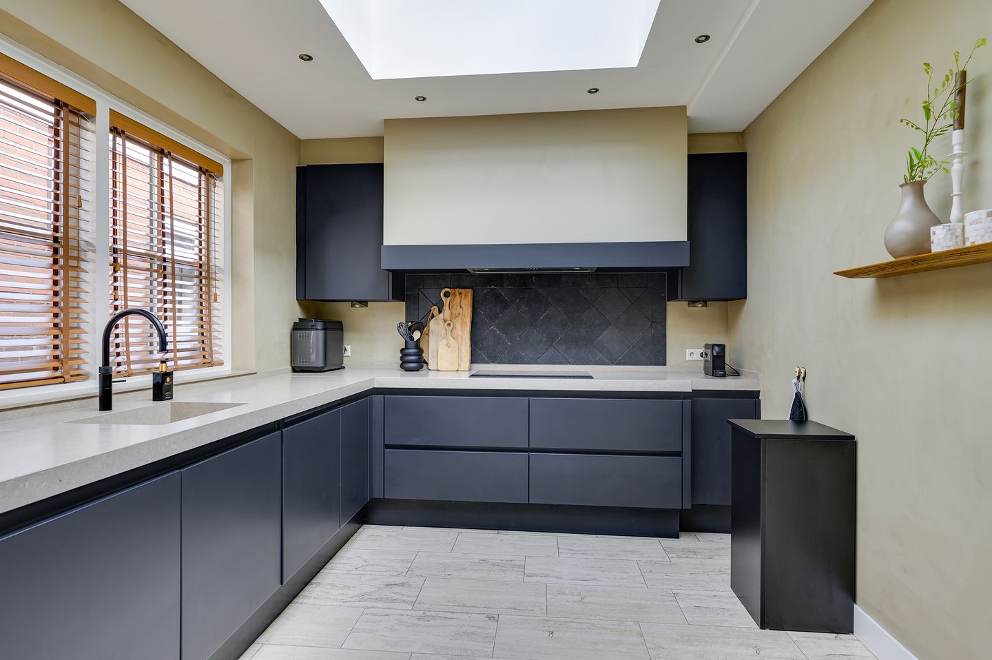 Foto 35 van Langestraat 10