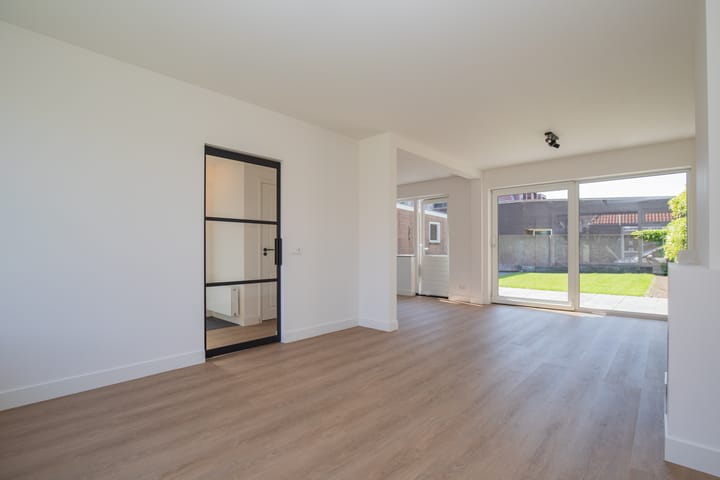 Foto 14 van Koningin Emmastraat 3