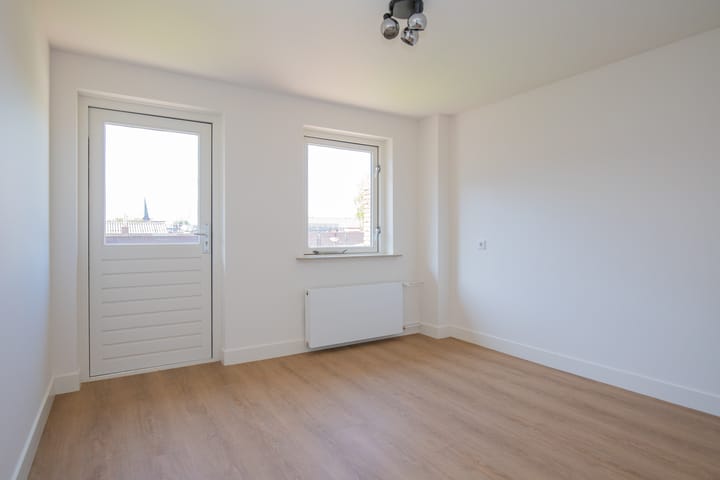 Foto 28 van Koningin Emmastraat 3