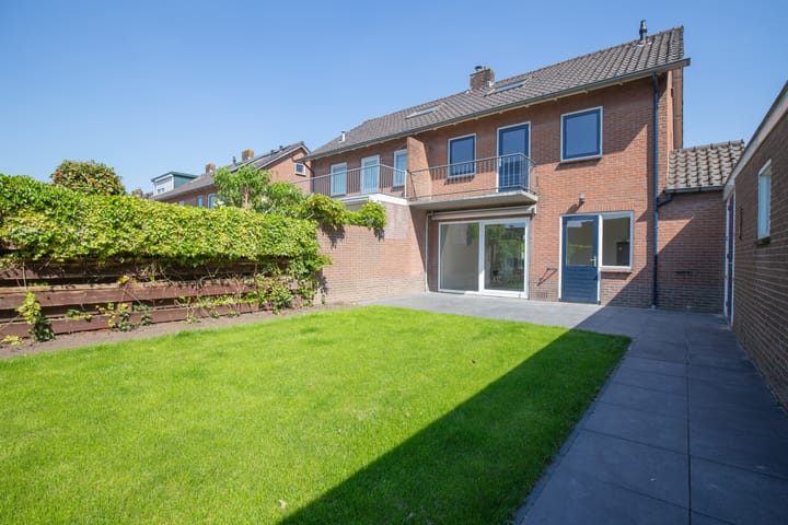 Foto 34 van Koningin Emmastraat 3