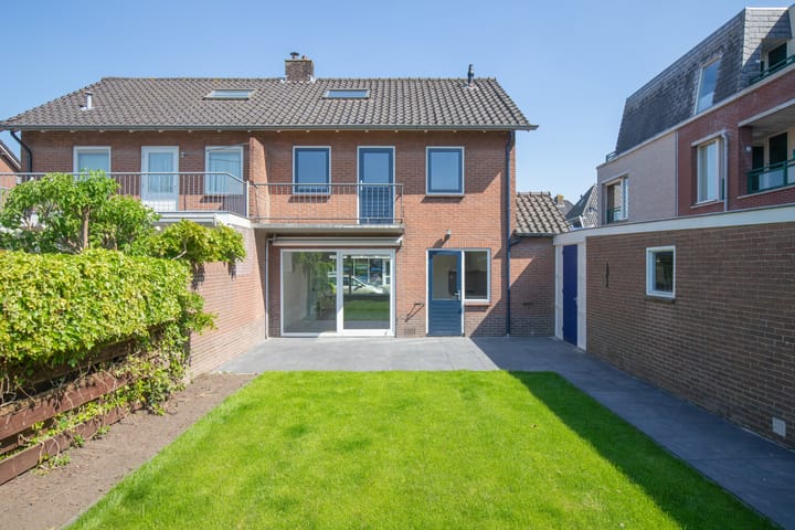 Foto 35 van Koningin Emmastraat 3