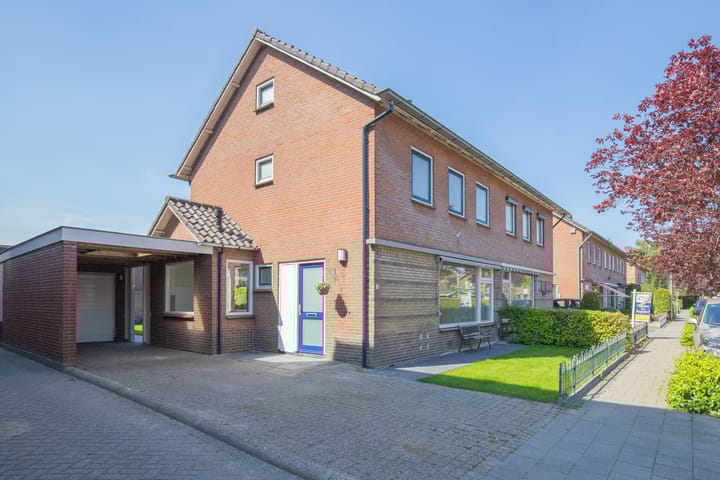 Foto 43 van Koningin Emmastraat 3