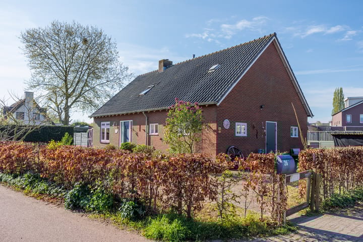 Burgemeester van Suchtelenstraat 26