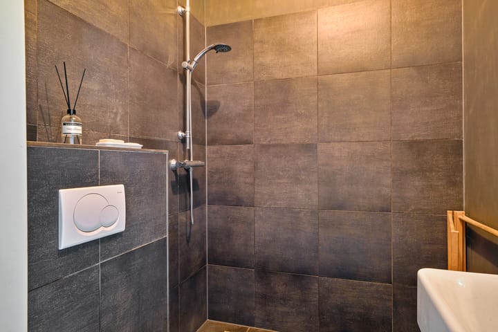 Foto 23 van Middenweg 79-H