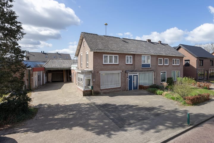 Koopwoningen - huizen te koop in [Funda]