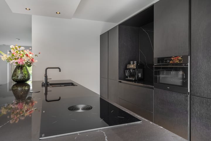 Foto 17 van Middelingenseweg 15