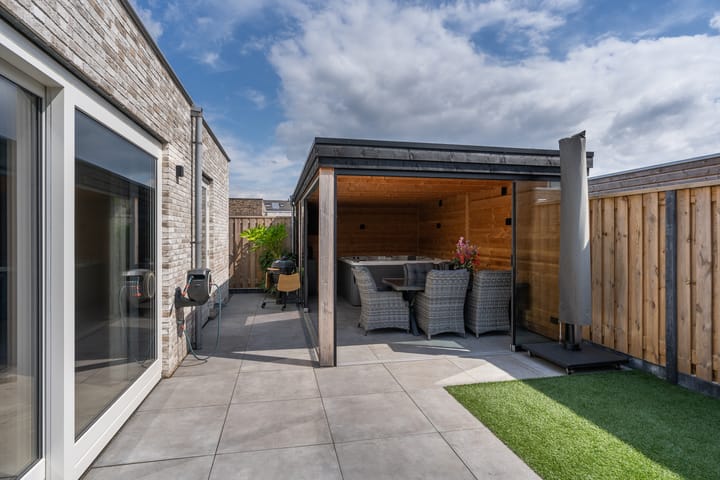 Foto 32 van Middelingenseweg 15