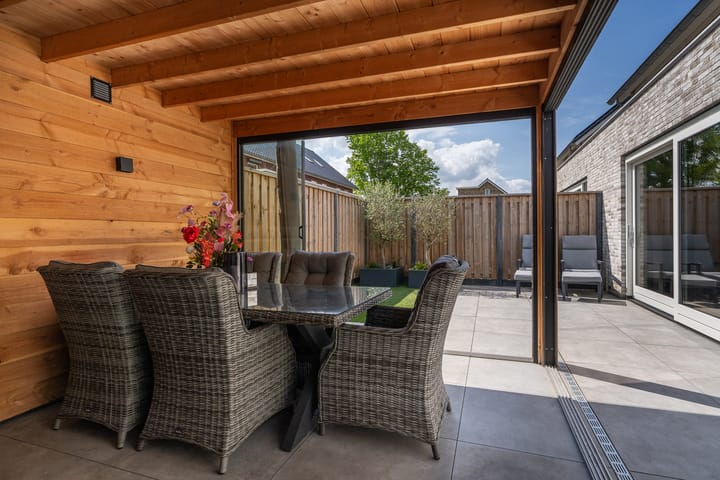 Foto 36 van Middelingenseweg 15