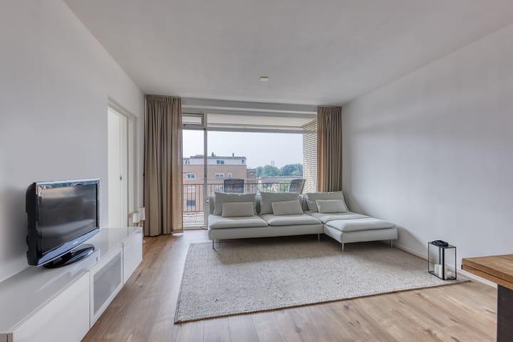 Foto 7 van Monseigneur van Steelaan 81