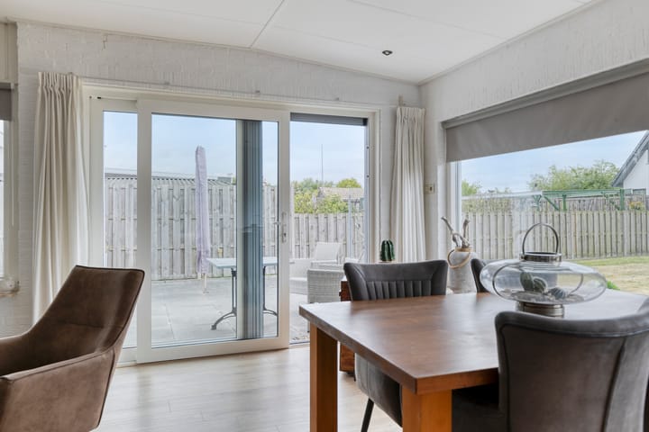 Photo 9 of Duinakker 10