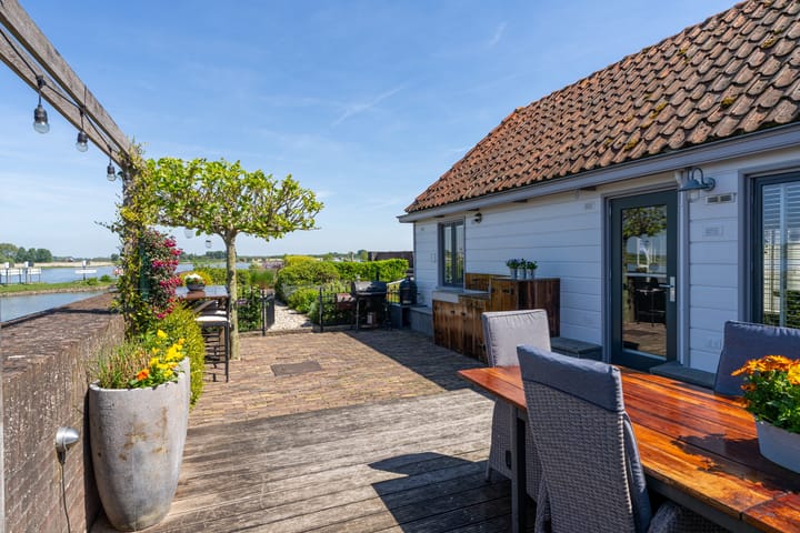 Foto 27 van Kerkstraat 4