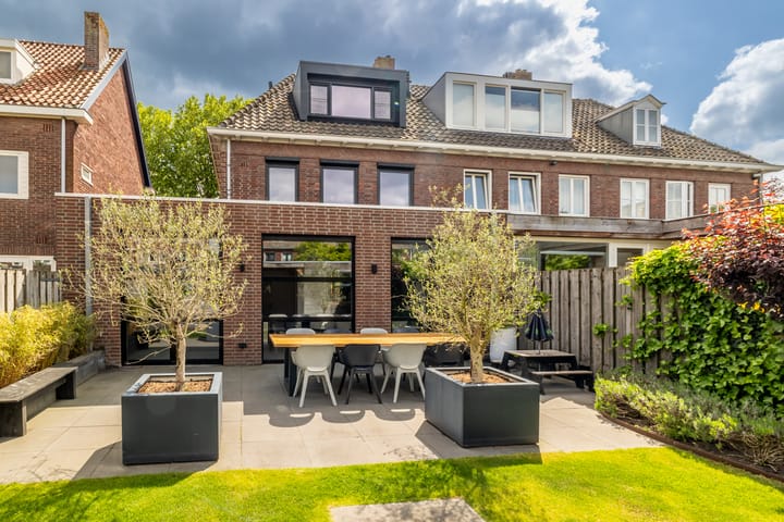 Foto 31 van Brederostraat 54