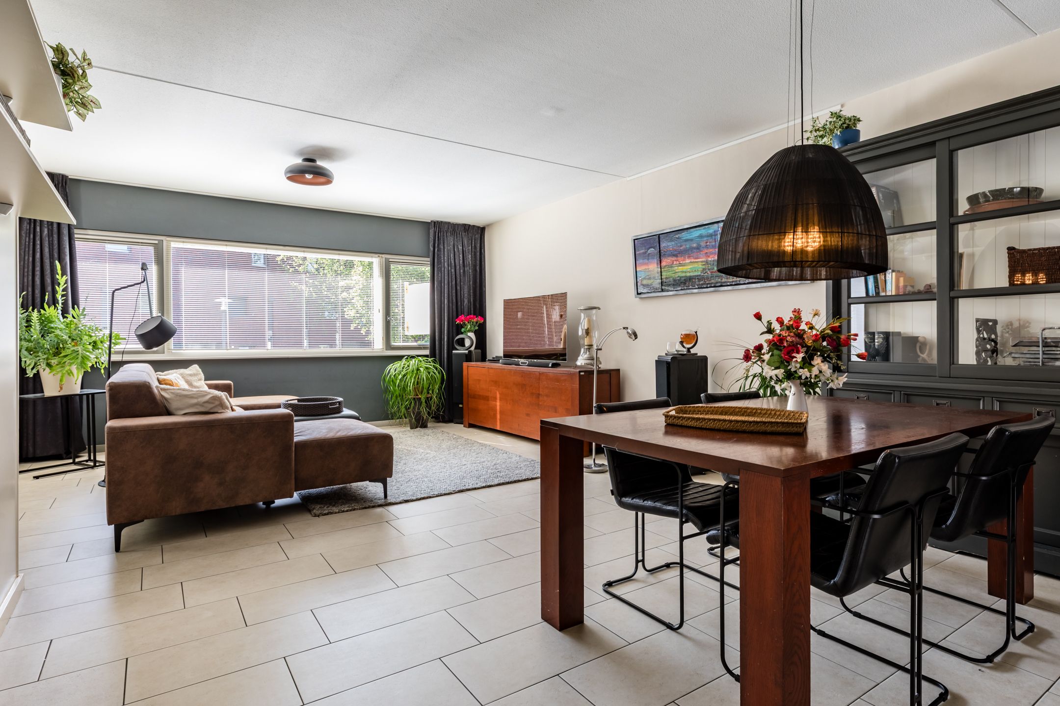 Foto 3 van Stoomlederplein 2