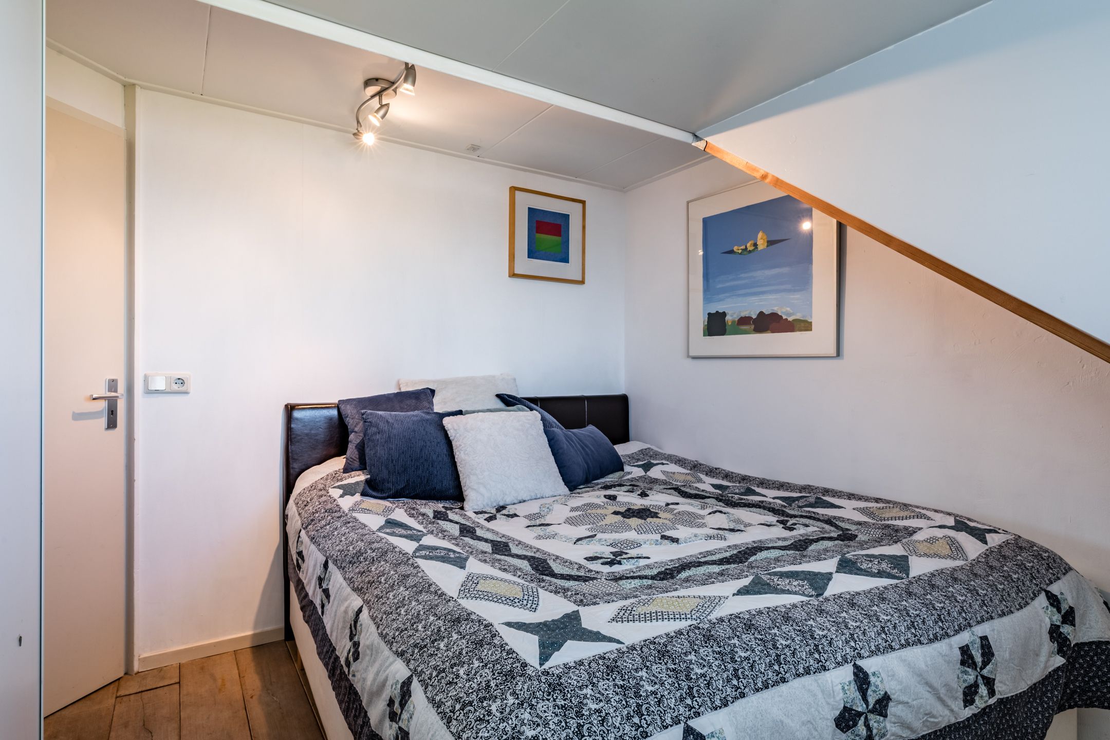 Foto 24 van Stoomlederplein 2