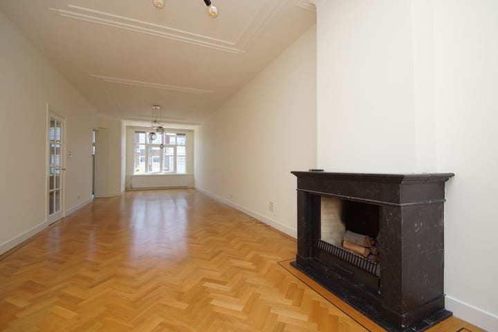 Photo 2 of Van Aerssenstraat 170