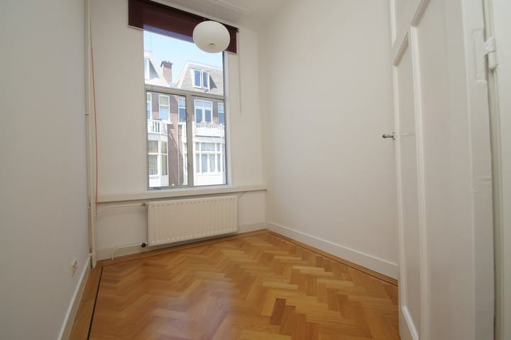 Photo 15 of Van Aerssenstraat 170