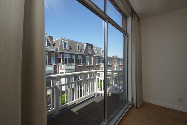 Photo 23 of Van Aerssenstraat 170