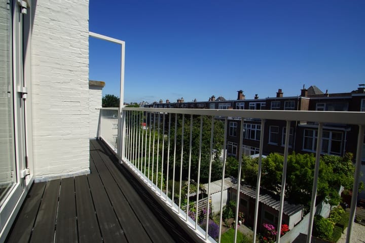 Photo 32 of Van Aerssenstraat 170