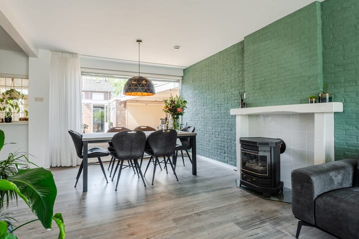 Foto 11 van Montgomerystraat 8