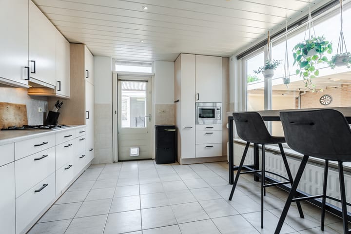 Foto 16 van Montgomerystraat 8