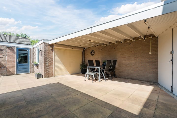 Foto 33 van Montgomerystraat 8