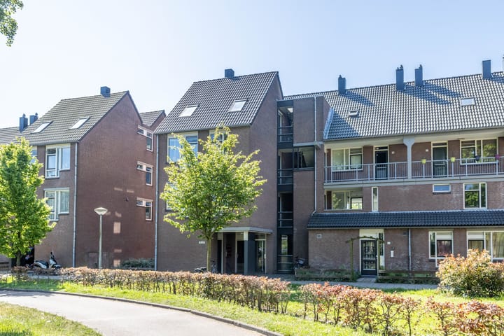 Photo 1 of Wethouder Serrurierstraat 13