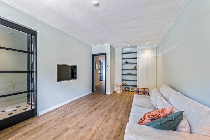 Foto 5 van Bloys van Treslongstraat 48-H