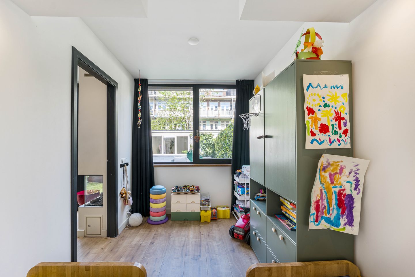 Foto 25 van Bloys van Treslongstraat 48-H