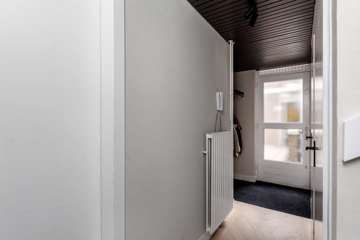 Foto 10 van Van Mandersloostraat 71