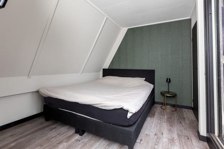 Foto 23 van Van Mandersloostraat 71