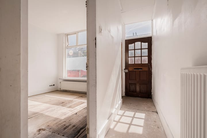 Photo 10 of Nagtzaamstraat 72