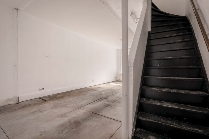 Photo 12 of Nagtzaamstraat 72